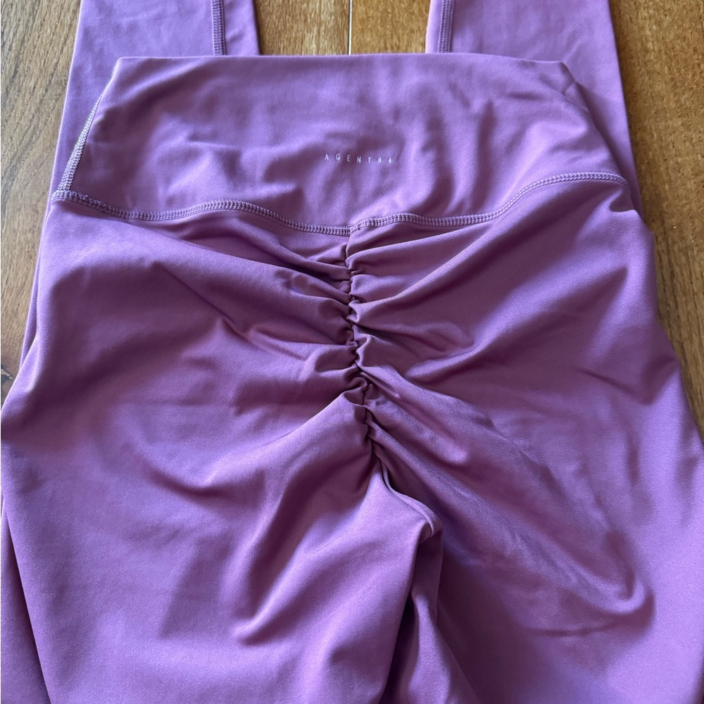 Agent 84 - Scrunch Legging - Blush - Size Large - NWOT
